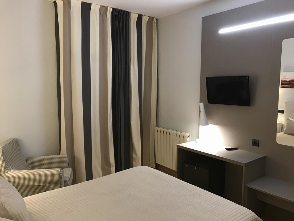 Hotel Valjunco فالنسيا دي دون خوان المظهر الخارجي الصورة
