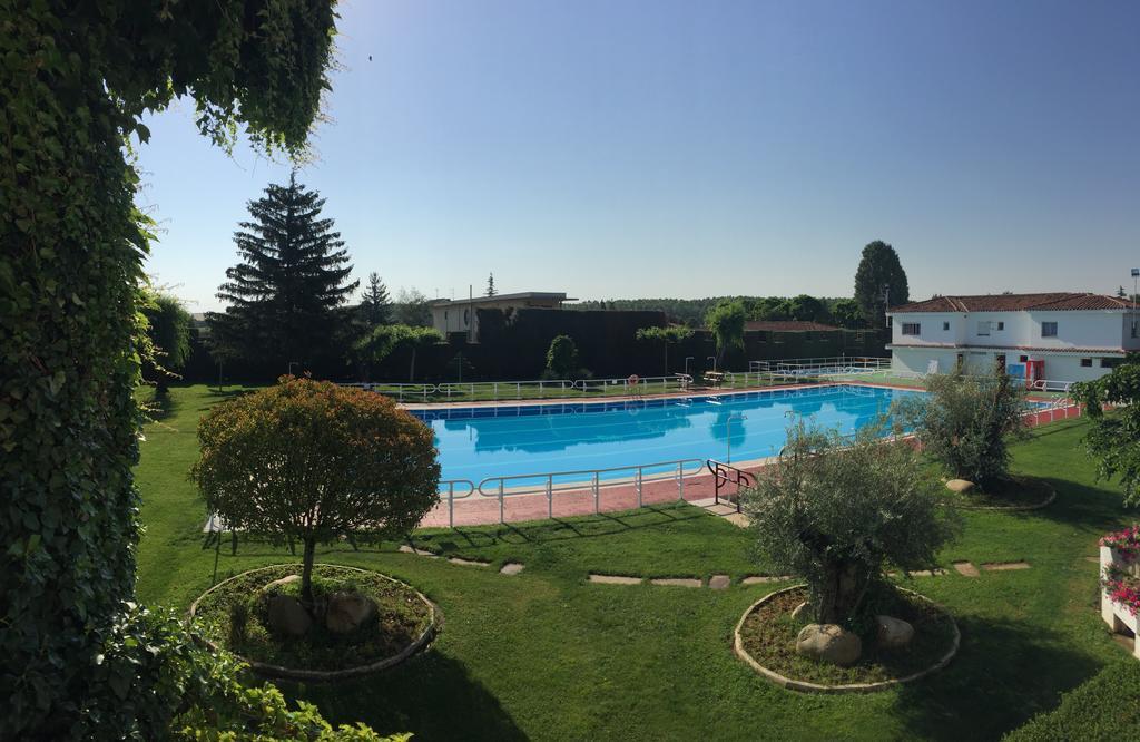 Hotel Valjunco فالنسيا دي دون خوان المظهر الخارجي الصورة