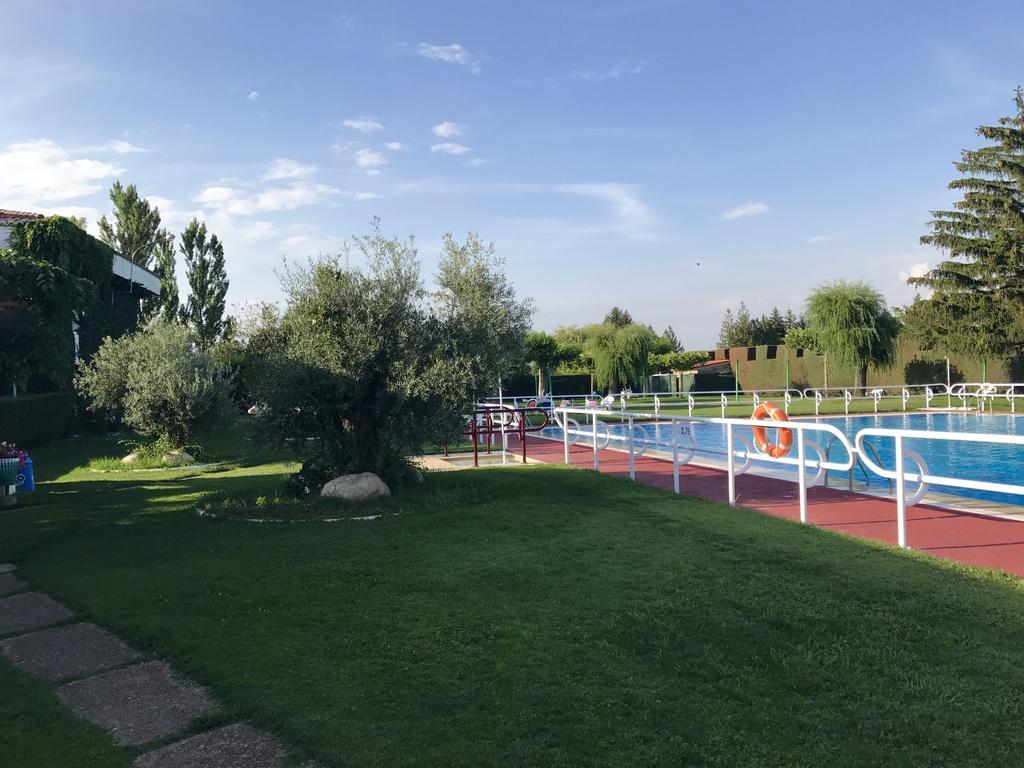 Hotel Valjunco فالنسيا دي دون خوان المظهر الخارجي الصورة
