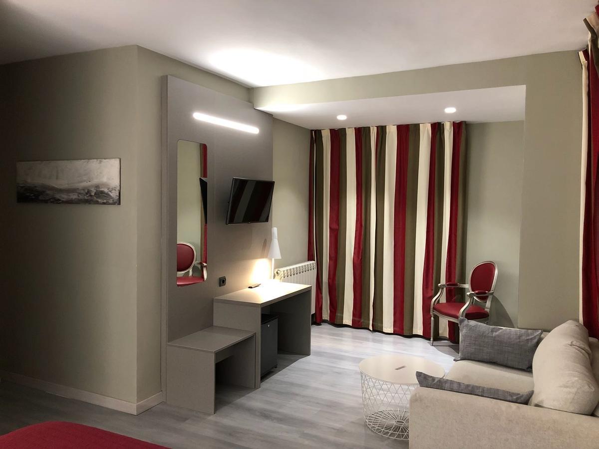 Hotel Valjunco فالنسيا دي دون خوان المظهر الخارجي الصورة